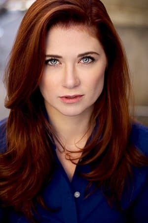 Katie Maguire sebagai Sarah di All Hallows' Eve